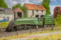R3980 Hornby W1 Hush Hush 4-6-4 Steam Loco number 60700 in BR Green livery with Late Crest - Era 5